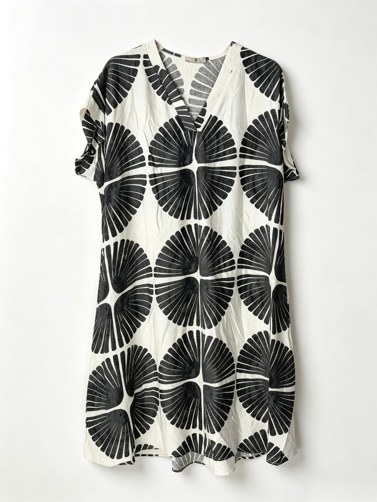 black large print dress with short sleeves