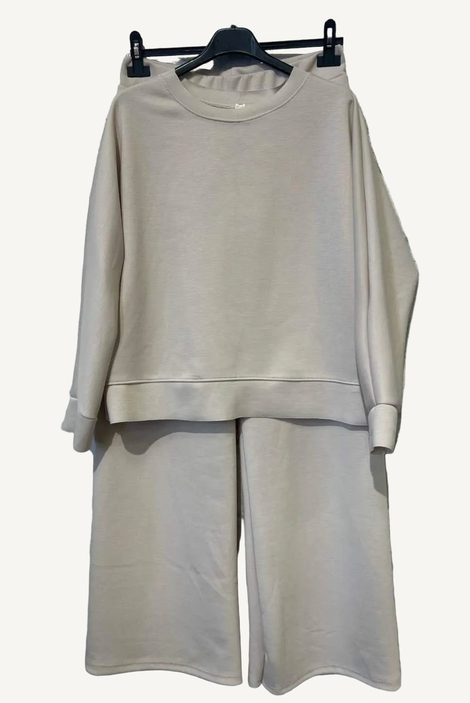 Beige outfit with top and pants