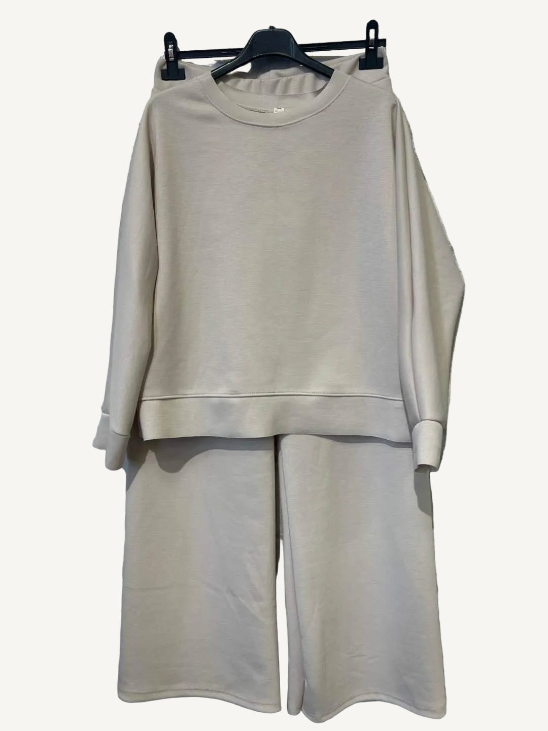 Beige outfit with top and pants