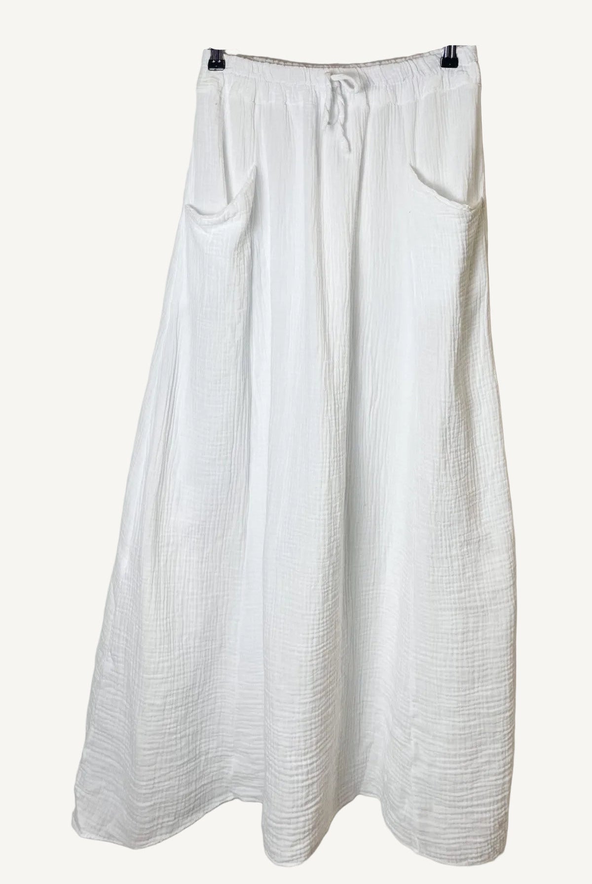 White skirt with pockets