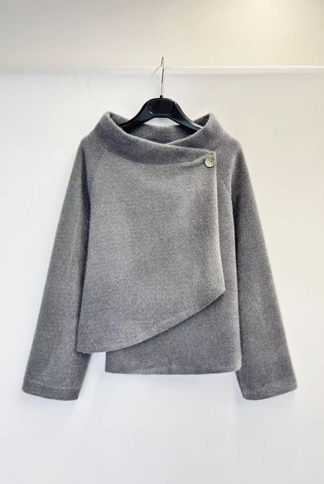 Grey one button fastening jacket