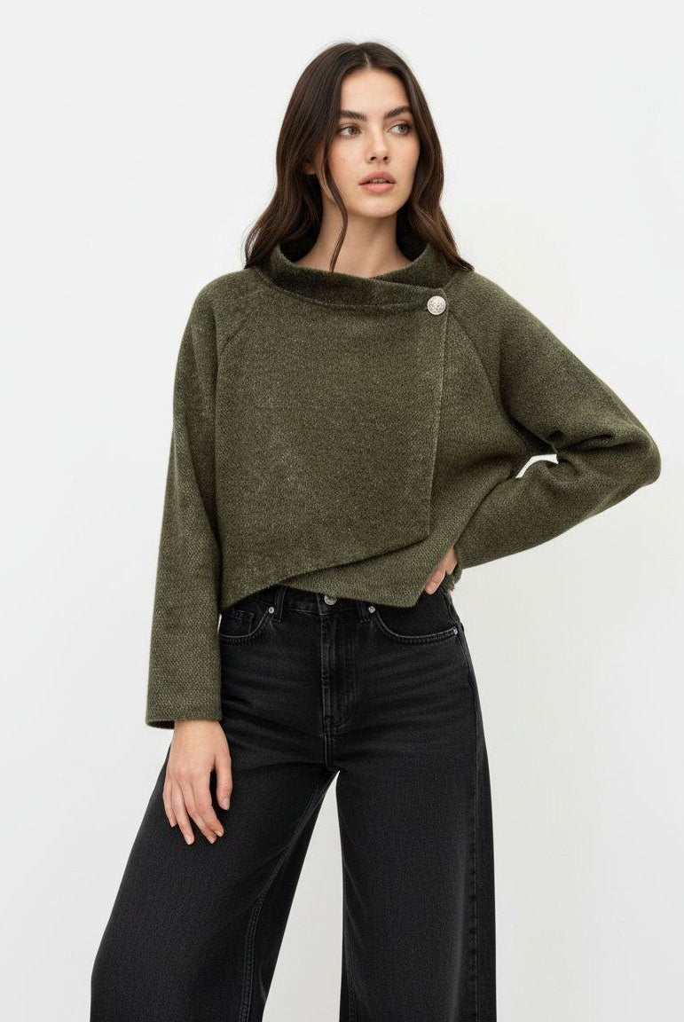 Khaki wrap coat with one button fastening