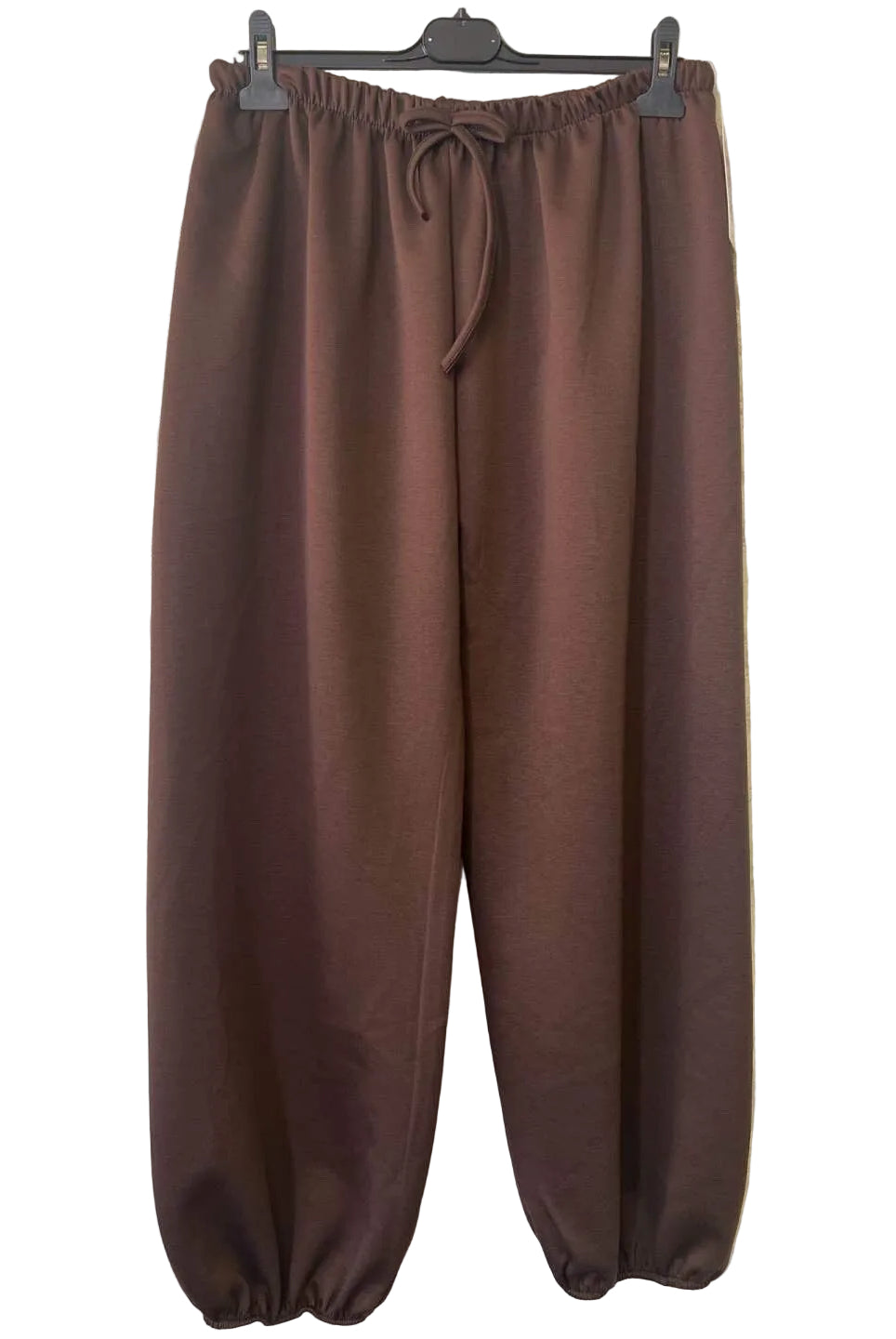 A pair of brown elasticated waist sweatpants in viscose and polyester