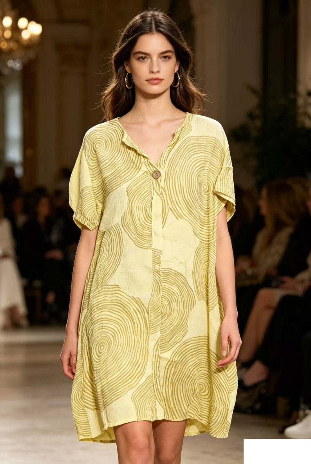 Light yellow short sleeve spiral print dress