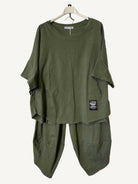 Green outfit with a t-shirt and pants 