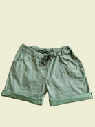 Khaki magic shorts in plus size