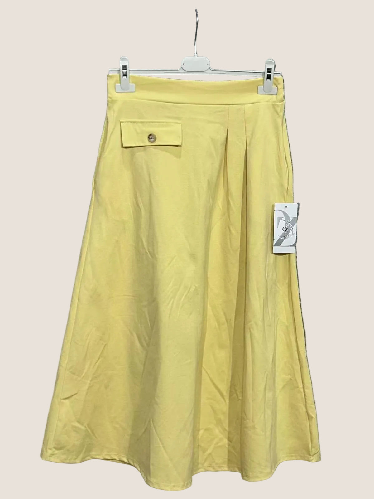Yellow skirt 
