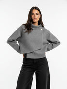 Grey short jacket with one button fastening