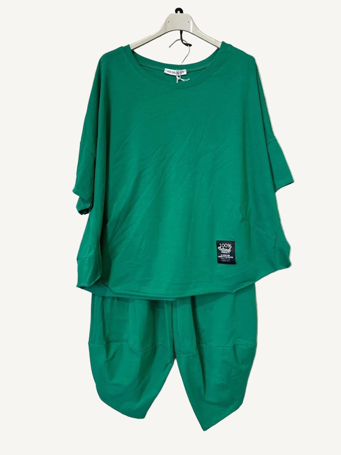 Green outfit with a top and trousers in cotton