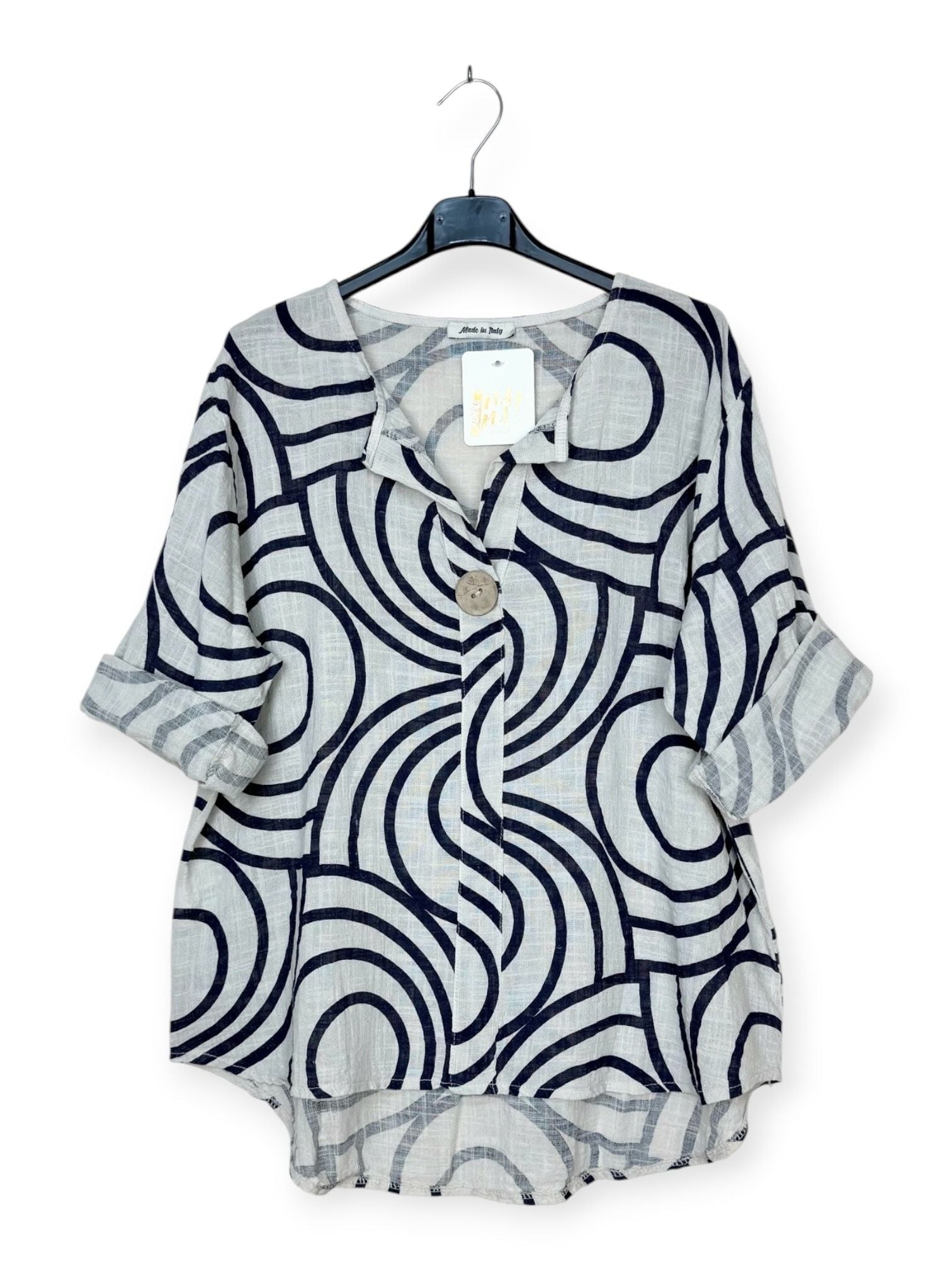 Printed beige top with v nec and feature button